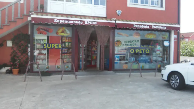 Supermercado Panadería Pastelería O Peto - Mazaricos