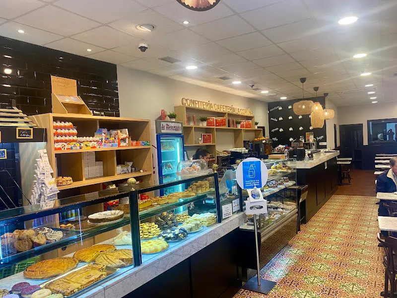 Confitería Cafetería La Coruña