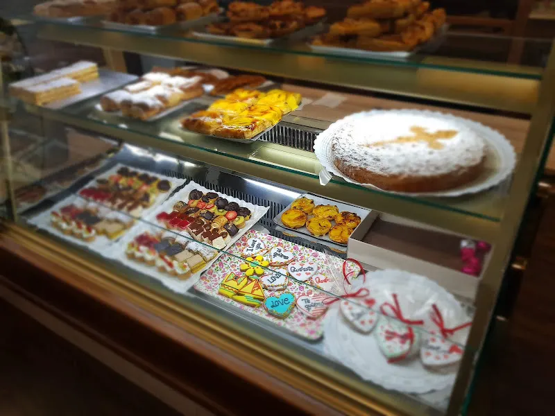 Pastelería Silvia - Cee