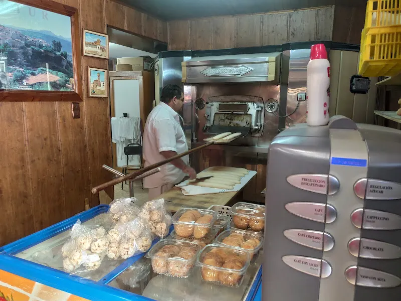 Panadería Confitería "El Chulo" - Letur