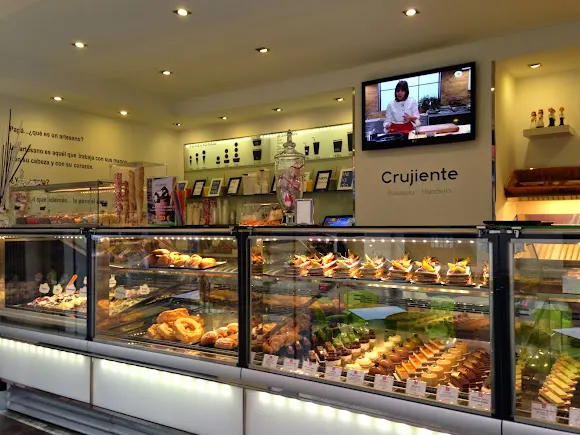 CRUJIENTE EMOTIONAL PASTRY - Redovan