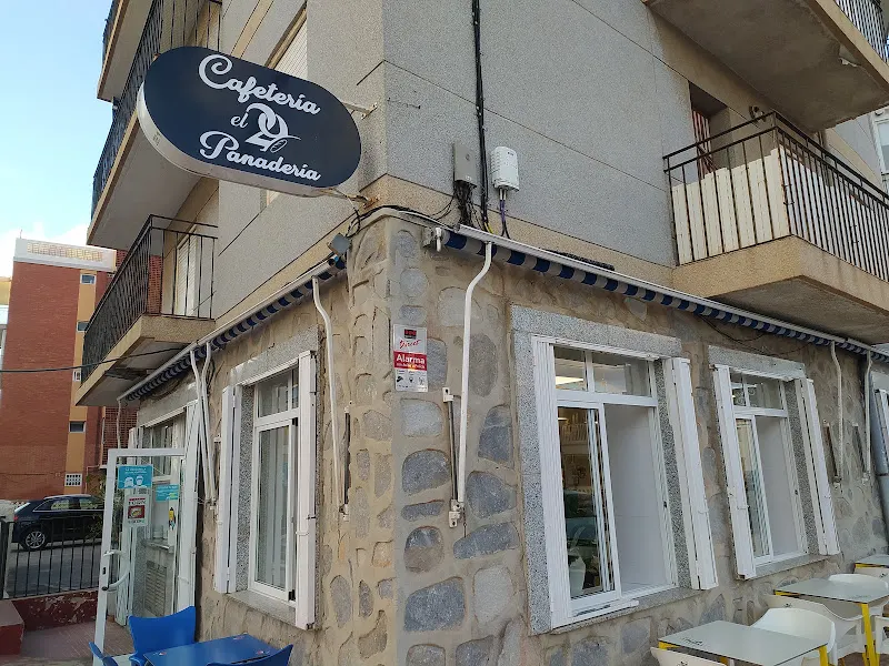 Cafetería y panadería el 29 - Santa Pola