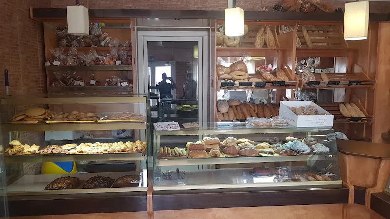 Repostería Latorre Simón, S.L. - Vera