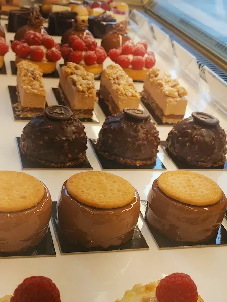 Pastelería DeCréme By José Villarmarzo - Avilés