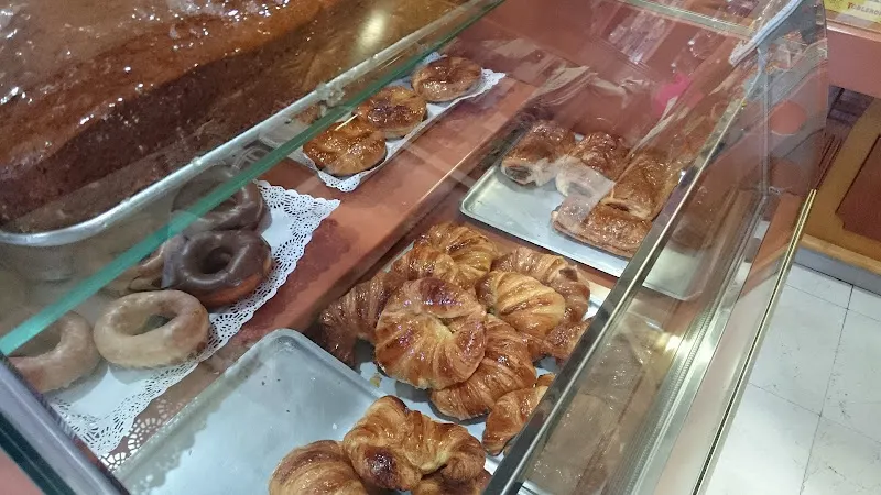 Panadería Confitería El Desquite - Arenas