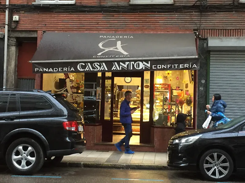 Panadería Confitería Casa Antón - Mieres