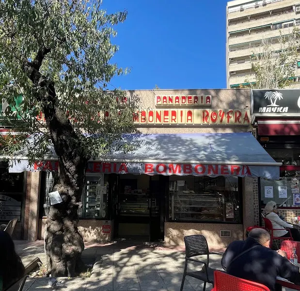 Bombonería pastelería Royfra