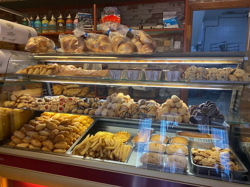 Panadería Horno Viejo - Hoyos del Espino
