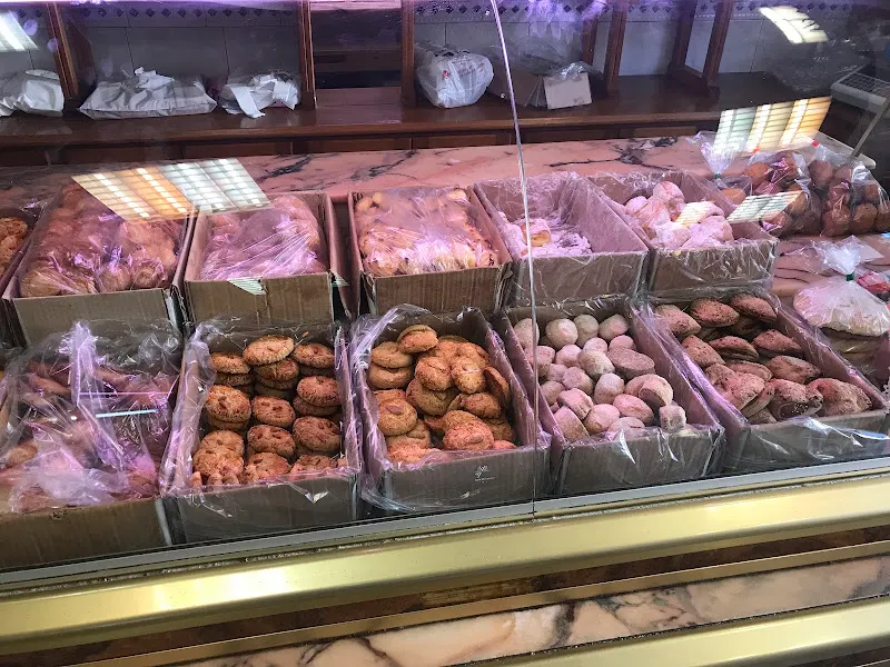 Delicias Gredos S.L. - Pastelería en Arenas de San Pedro
