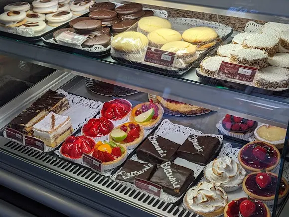 Pastelería y Cafetería Fiorella Cakes