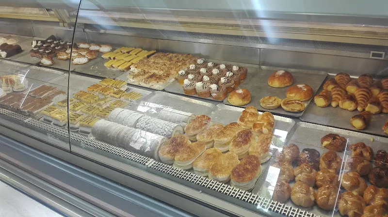 Luis Avellí. Pastelería y Heladería - Oliva de la Frontera