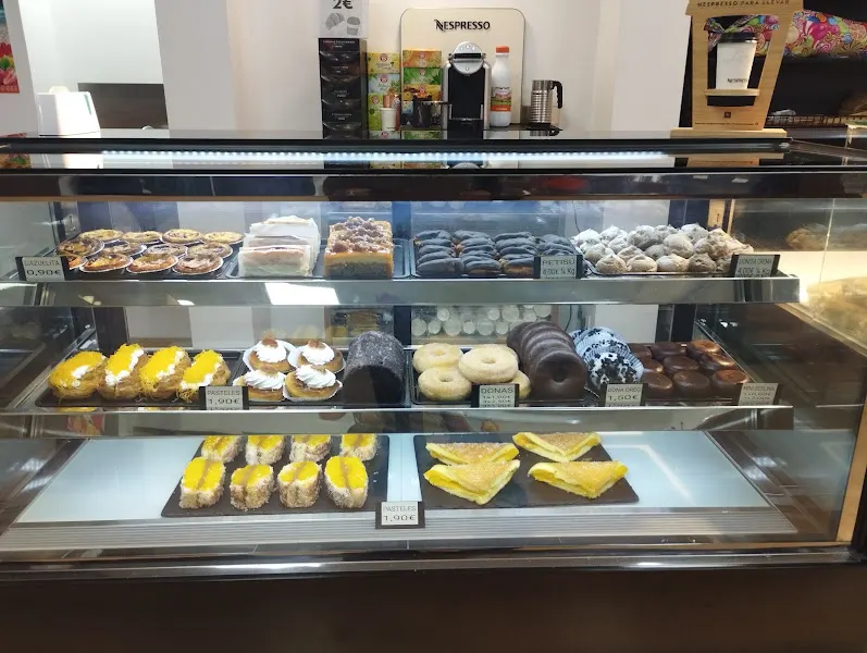 La Andaluza Panadería Pastelería