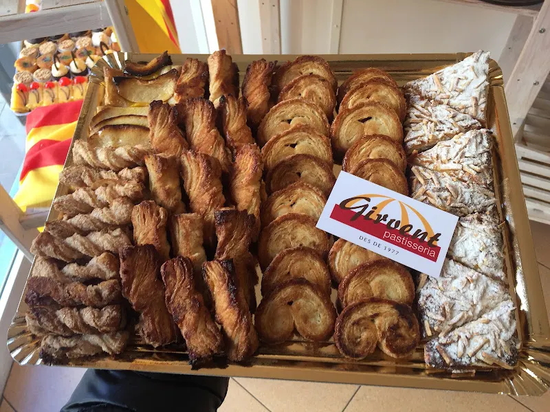 Girvent Pastisseria - Prats de Llucanes