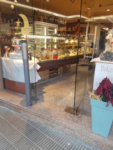 Horno De Pan I Pastelería Corominas S L - Santa Eugenia de Berga
