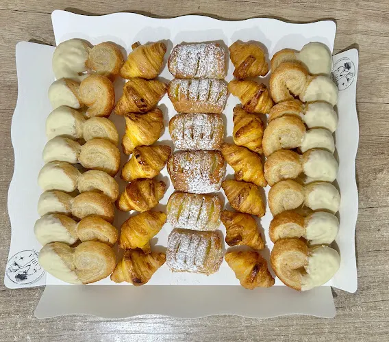 Carlapasteleriacreativa - Canovelles