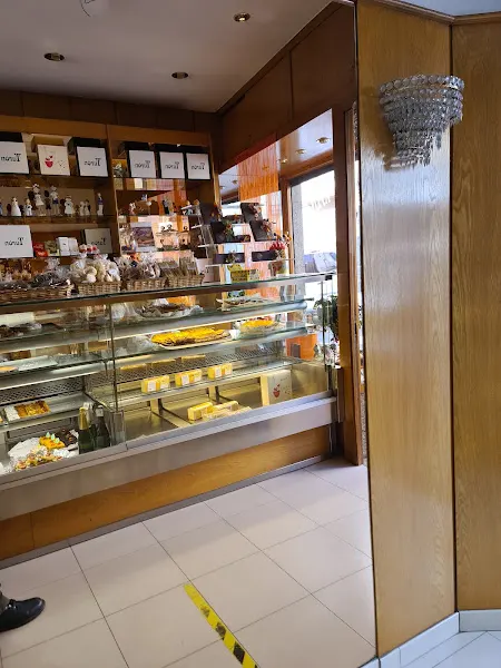 Fleca · Pastisseria Turón