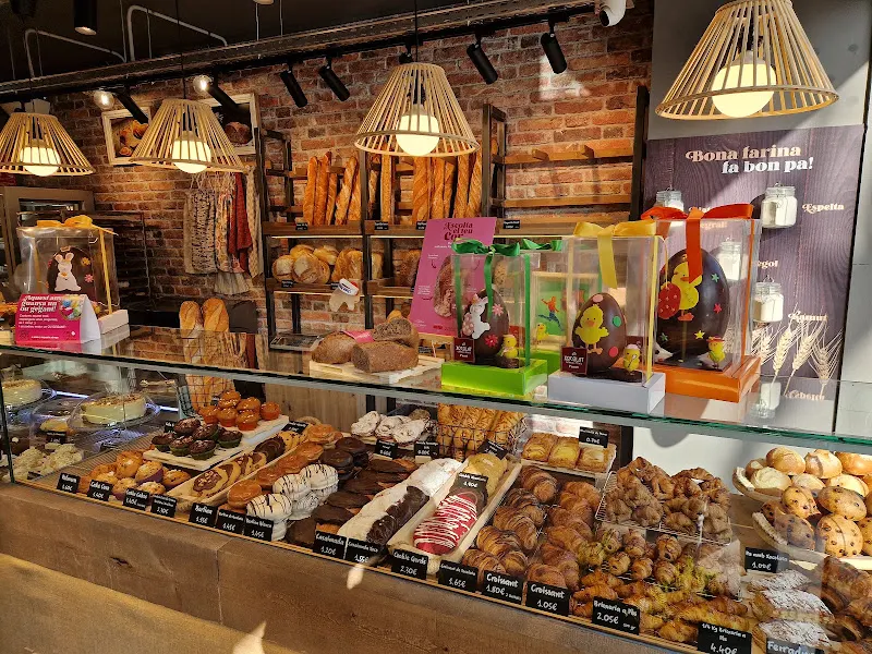 Panet Arenys - Forn de Pa, Pastisseria i Cafeteria