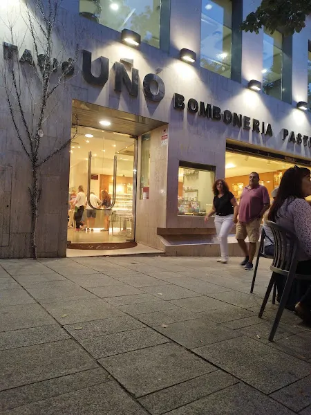 Pastelería Uñó