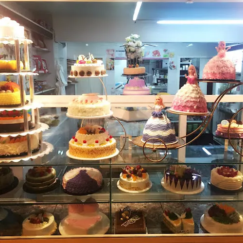 pastelería violeta