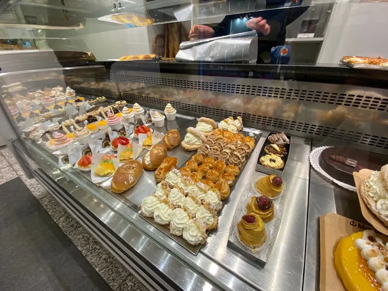 Masramon Pastelería Cafetería Bombonería