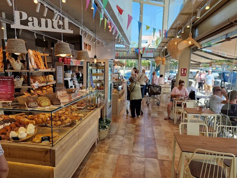 Panet Castellar - Forn de Pa, Pastisseria i Cafeteria