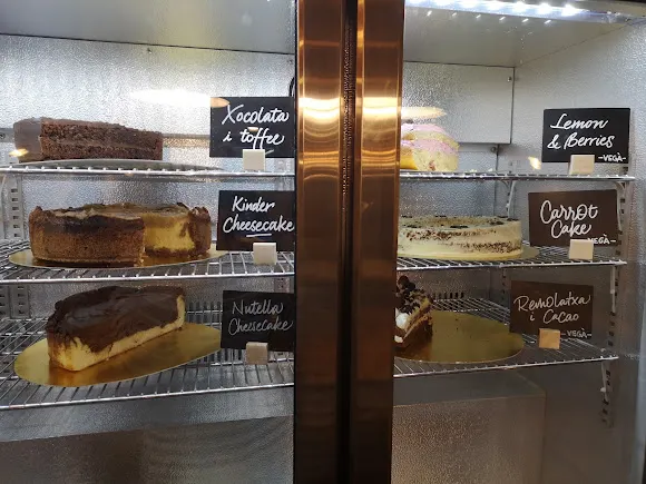 Delightcious Cake Shop Cafè pastisseria, pastissos per encàrrec i esmorzars - Terrassa