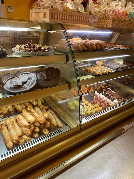 Pastelería La Villa - Saldana