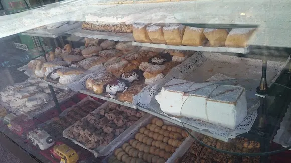 Pastelería y Confitería Gil - Penaranda de Bracamonte