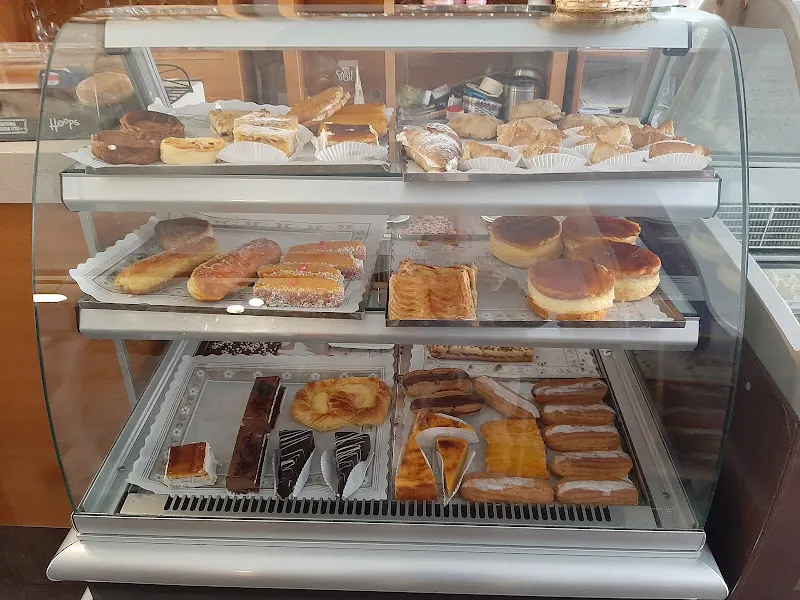 Pastelería Heladería y Cafetería Bar Nacar - Hervas