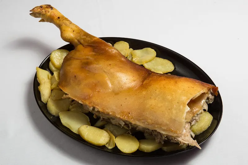 Comida para llevar - Catering Montemayor - Pastelería Santa Rosa de Lima - Banos de Montemayor