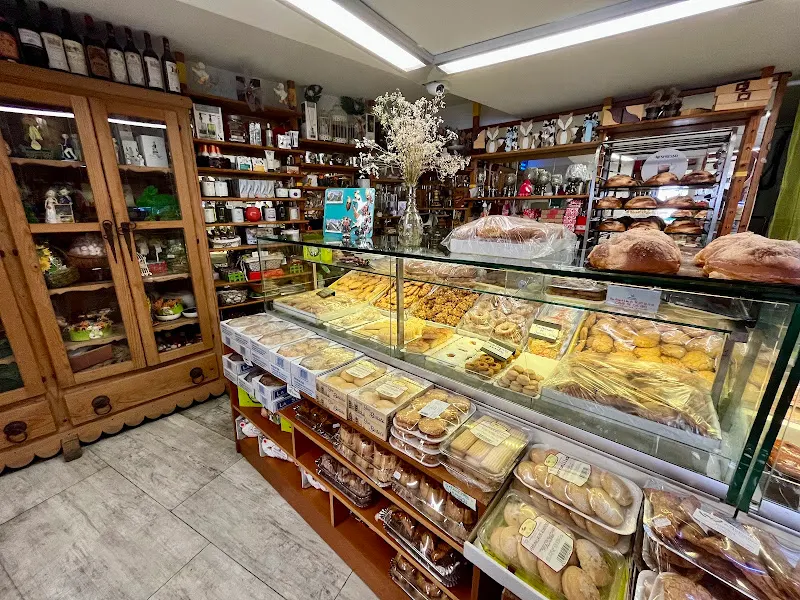 Pastelería Basilio: horno y obrador propio, productos gourmet