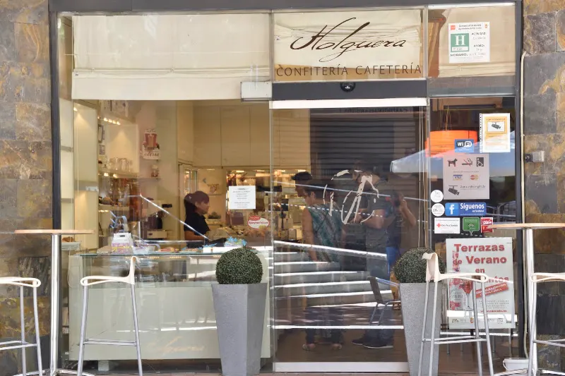 Confitería Holguera - Pastelería en Tres Cantos - foto 2