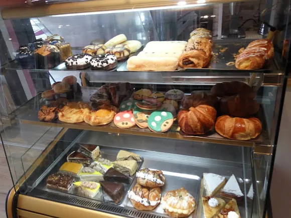 Pastelería Media Luna - Plasencia