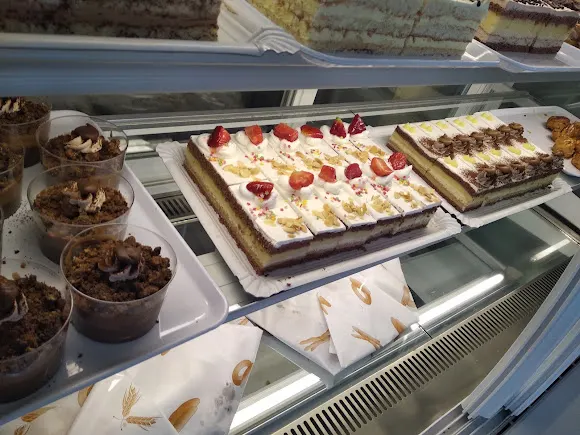 Pastelería, Cafetería, Churrería Mi Chéf - Coria