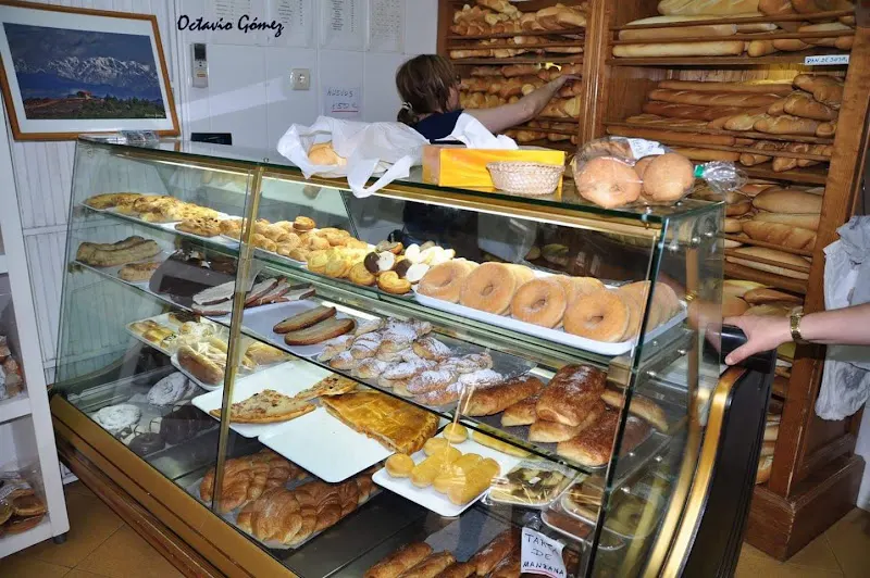 Panadería Eduardo Gómez Alonso y Hermanos - Serradilla