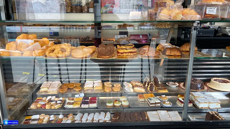 Pastelería y Confitería María Luisa - Medio Cudeyo