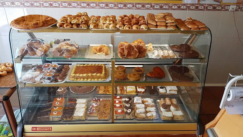 Panadería - Pastelería Besanes - Panadería en Corrales de Buelna (Los)