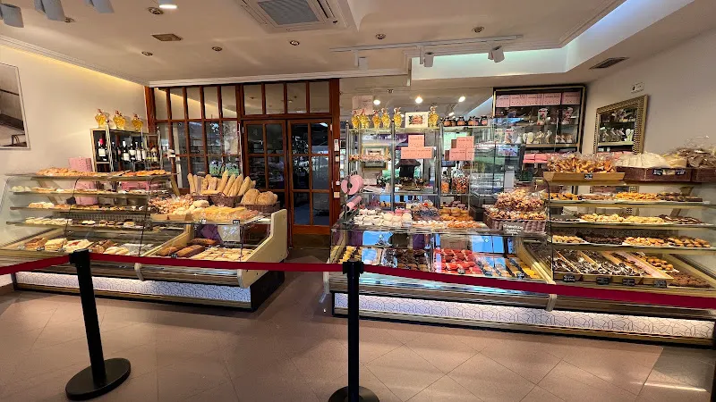 Pastelería Hojaldrería Cristina - Santoña