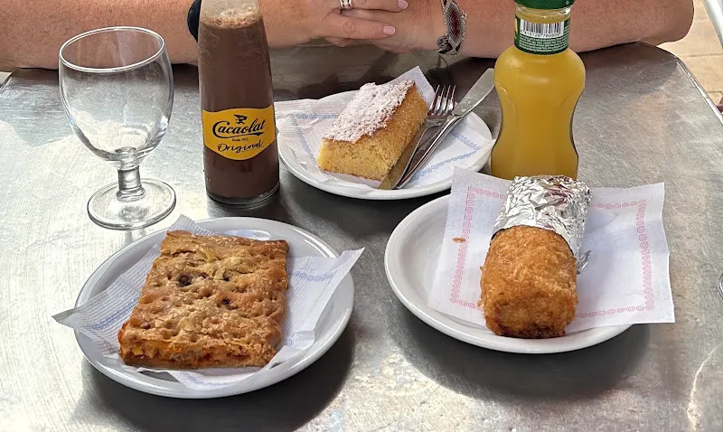 Al Vostre Gust Pastissería