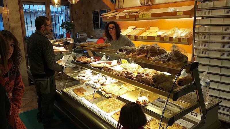 Panaderia y Cafeteria Ripollés