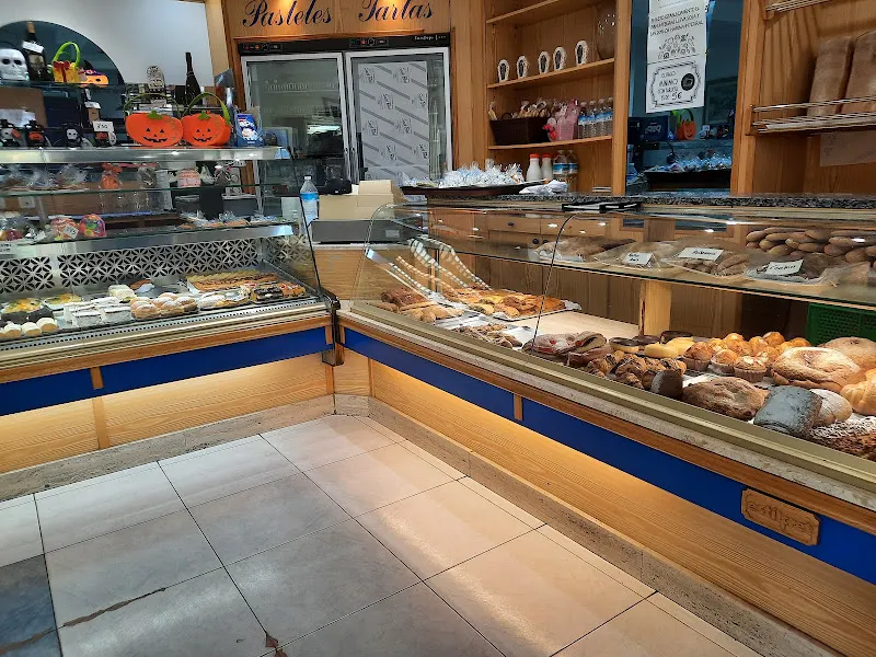 Cafeteria Bolleria Sant Blai Panaderia Pasteleria