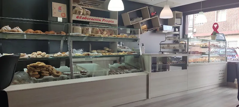 Pasteleria Manoli- Productos Navas - Almaden