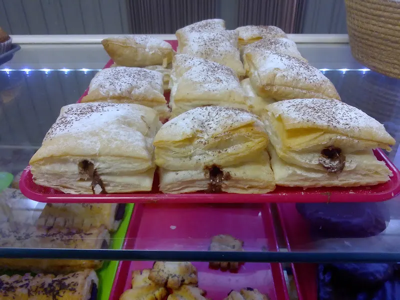 Panadería y Confitería la artesana - San Carlos del Valle