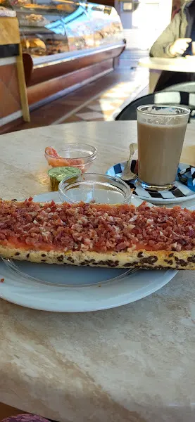 Horno San Blas Pasteleria - Panadería en Córdoba - foto 2