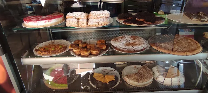 Cafetería Pastelería SA&MA - Dona Mencia