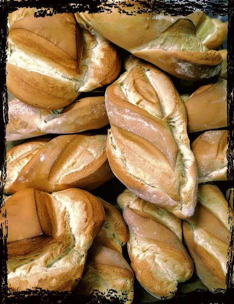 Panadería Cuadrado Almirón - Pedro Abad