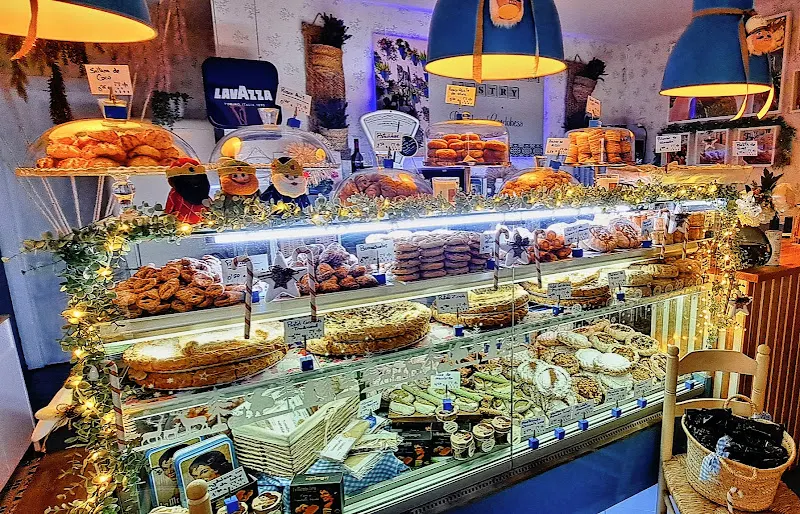 Los Patios Pastry - Pastelería en Córdoba - foto 2