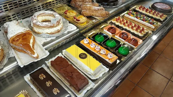 Pastisseria Girbal - Cafetería y Pastelería - Palafrugell
