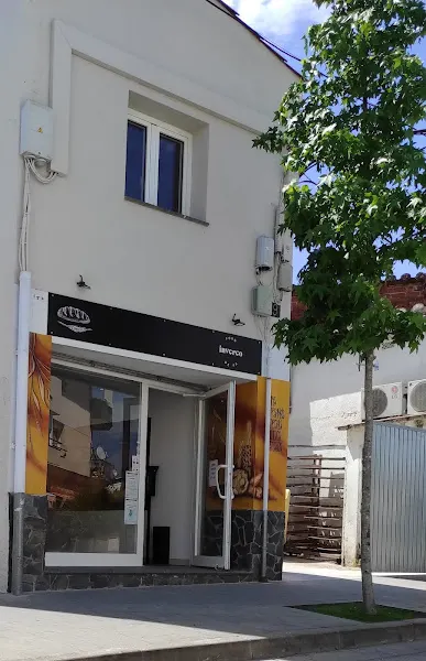 Inversora Y Comercializadora De Vidreres