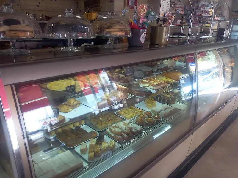Cafetería Pastelería Bellavista - Cajar